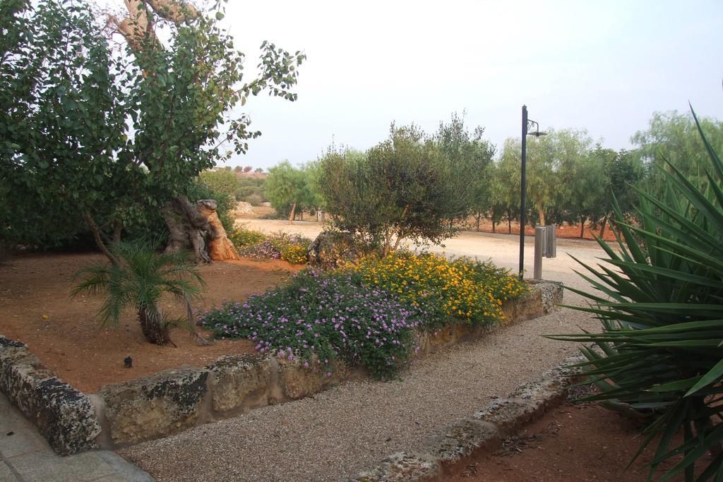 Azienda Agrituristica Masseria La Verna Patù Zewnętrze zdjęcie